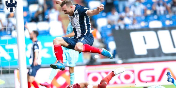 Monterrey ganó, Puebla empatando pasa directo