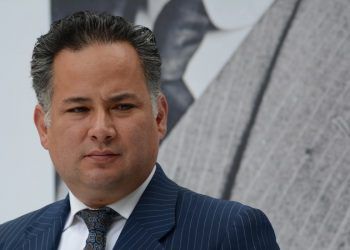 Santiago Nieto da positivo a COVID-19 