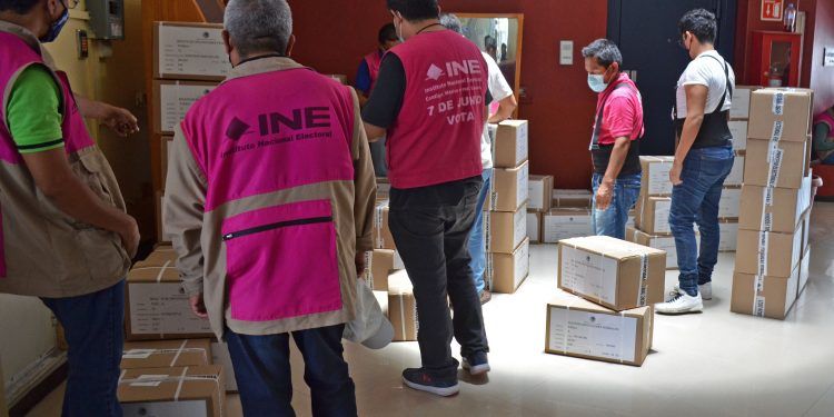 Recibe INE Puebla 24 quejas por actos anticipados de campaña 