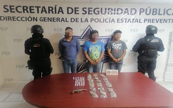 Presuntos asaltantes y narcovendedores son detenidos en Texmelucan