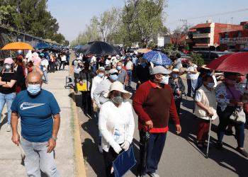 Viven con miedo por retraso de segunda dosis anticovid
