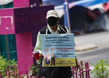 ‘Cerillitos’ de la tercera edad claman por recuperar su trabajo