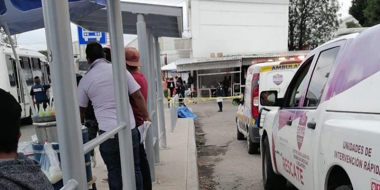 Pierde la vida hombre en situación de calle junto al Mercado Morelos