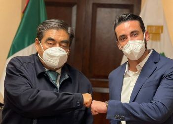 Gobernador de Puebla se reúne con diputados locales electos