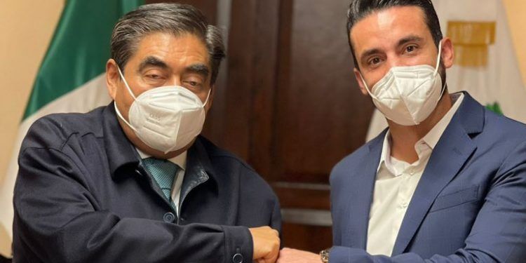Gobernador de Puebla se reúne con diputados locales electos