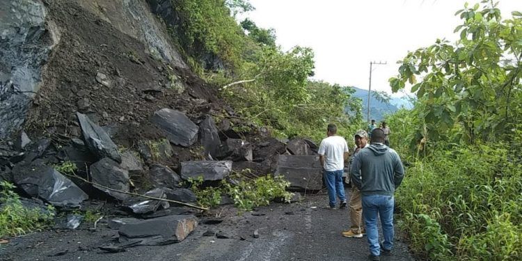 Lluvias causan daños en Cacaloxuchitl y Xicotepec de Juárez