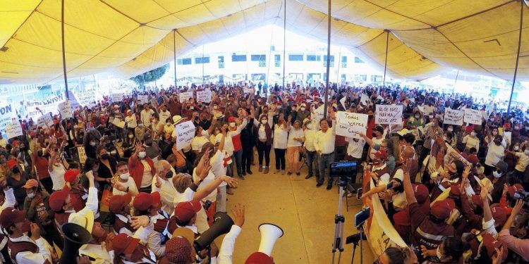 Norma Layón cierra campaña con el respaldo de la sociedad de Texmelucan