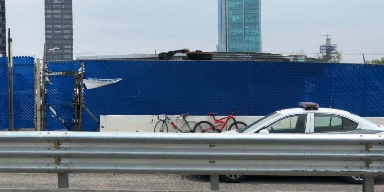 Policía auxiliar de Puebla se intenta suicidar en la ciclovía del Parque Lineal 
