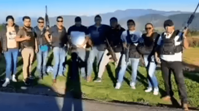 Policías de SSP Puebla difunden rap en redes; actuan como delincuentes y payasos: Barbosa