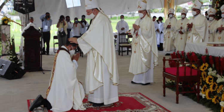 Es sacerdote poblano el nuevo obispo de Huajuapan de León