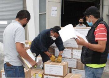 INE comenzó la distribución de papeletas y material para la Consulta Popular