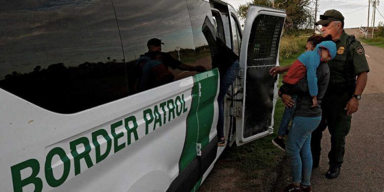 EE.UU. ha detenido a más de un millón de migrantes en la frontera sur desde octubre