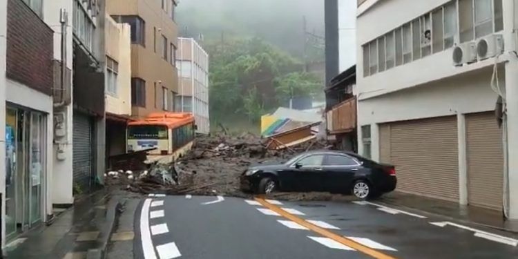 Las lluvias torrenciales en Japón dejan 2 muertos y más de 20 desaparecidos