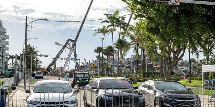 Suben a 46 los muertos en el derrumbe de Miami tras acelerarse la búsqueda