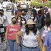 Ciudadanos ignoran alerta de contagios COVID y abarrotan el centro de Puebla