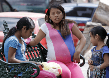 Repuntan partos adolescentes en Puebla; hubo 9 mil en 2020