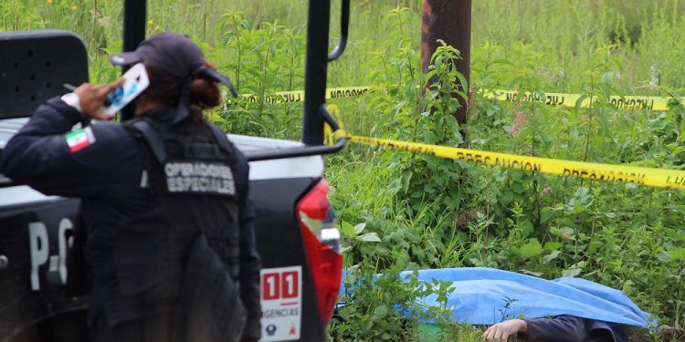 Hallan cadáver de un hombre en San Lorenzo Almecatla