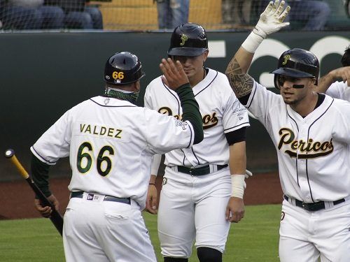 Rompen mala racha Los Pericos