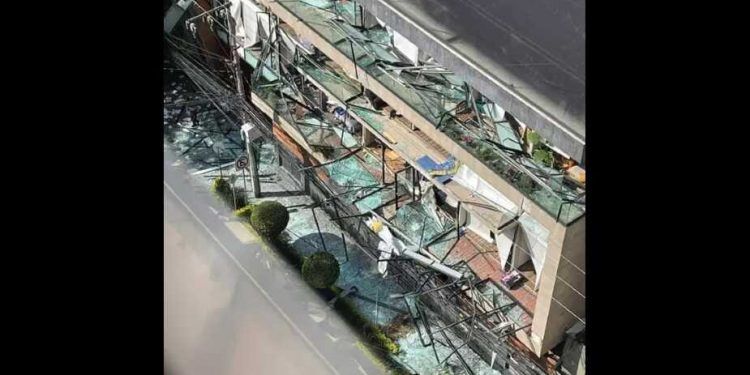 Muere una persona por explosión en edificio de Avenida Coyoacán