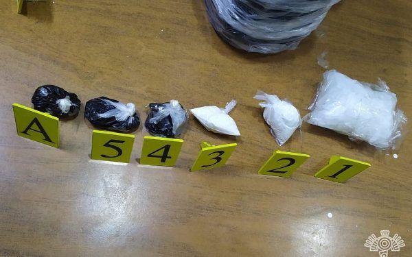 Mujer es detenida al intentar el ingreso de droga al Cereso de Puebla