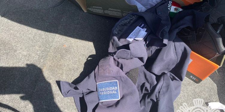 Detienen a dos sujetos en el Periférico Ecológico, uno se hizo pasar por policía 