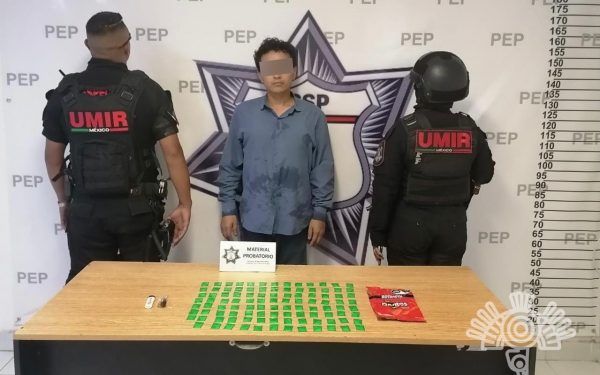 Detienen a dos sujetos en el Periférico Ecológico, uno se hizo pasar por policía 