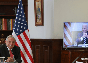 La demanda de AMLO contra las empresas de armas
