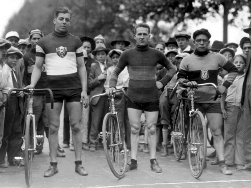 IN MEMORIAM – LOS ATREVIDOS DE LAS BICIS