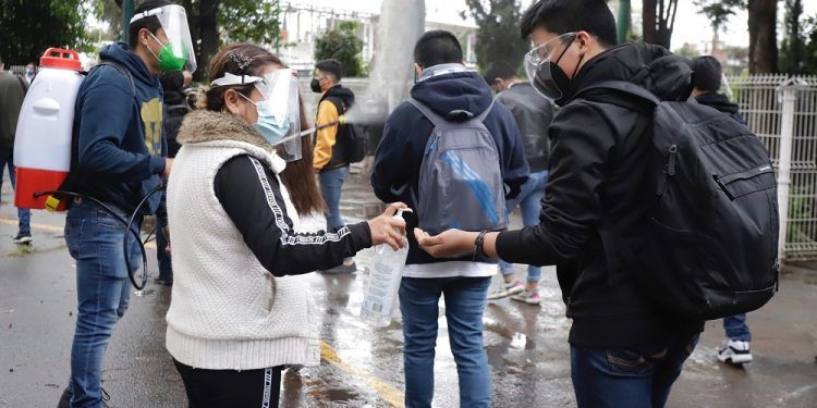 Así se vive el regreso a clases en Puebla tras 17 meses de pandemia por COVID-19