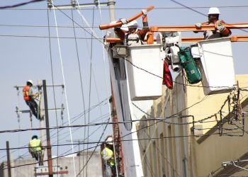 CFE restablece 43% de energía eléctrica en Puebla tras el paso del huracán «Grace»