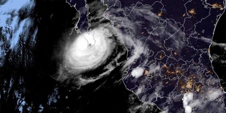 “Olaf” se desplazará hacia el oeste, alejándose y dejando de afectar a México