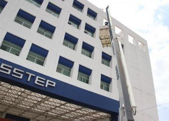 Recibe ISSSTEP tomógrafo de última generación de parte del gobernador