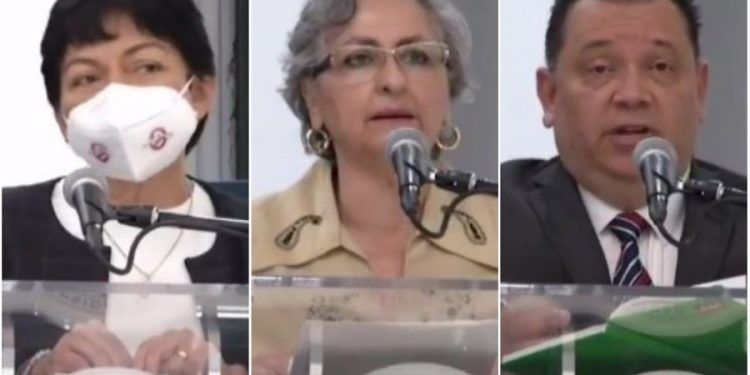 Candidatos a rectoría de la BUAP presentan sus propuestas ante el Consejo Universitario