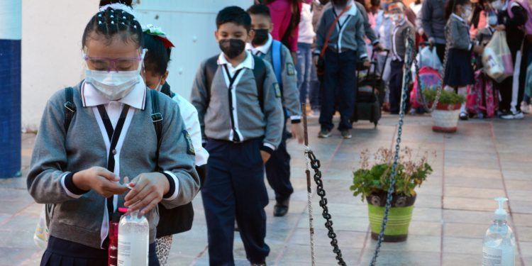 SEP Puebla detecta dos casos sospechosos de COVID en Secundaria Técnica 58