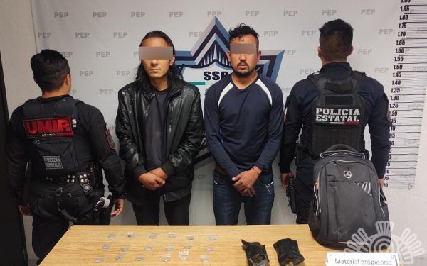 Detienen a dos presuntos narcovendedores en el barrio de Xanenetla
