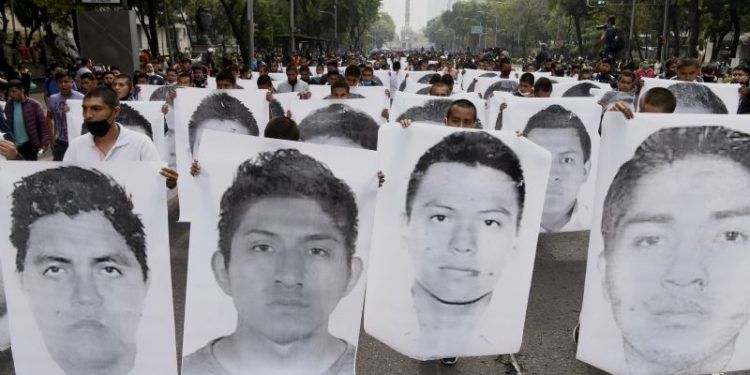 CNDH rechaza versión del Gobierno de Peña Nieto sobre Ayotzinapa