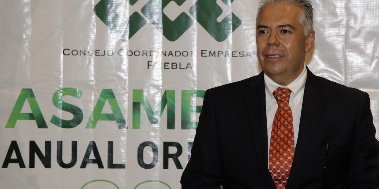 Reeligen a Ignacio Alarcón como presidente del CCE Puebla