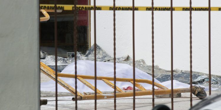 Muere albañil al caer de andamio en parroquia de Santa Cruz Buenavista