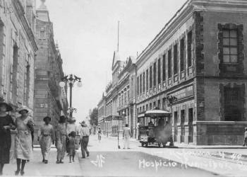 IN MEMORIAM – OJOS DE POSTAL EN LA ANGELÓPOLIS