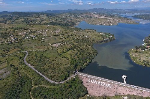Autoridades acuerdan no abrir compuertas de la presa Manuel Ávila Camacho
