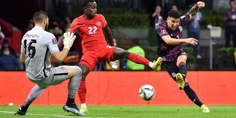México deja ir dos puntos ante Canadá en el Azteca
