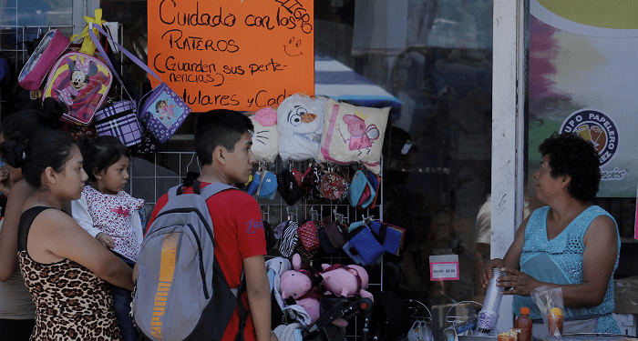 Son denunciados 4.4 robos a comercios al día: Fiscalía