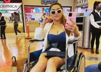 ‘Aquí estoy, sonriéndoles, como siempre’: Gomita, tras orden contra su papá