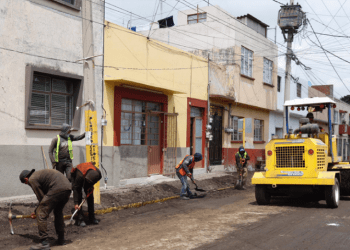 Reprueba 55% de ciudadanos pavimentación en la capital