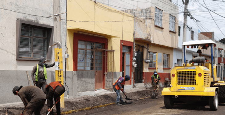 Reprueba 55% de ciudadanos pavimentación en la capital