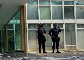 Policía abate a cerca de 25 implicados en robos a bancos en Brasil