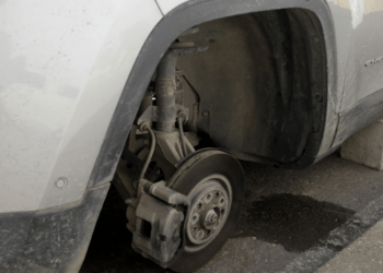 Aumenta 6.5 veces el robo de autos