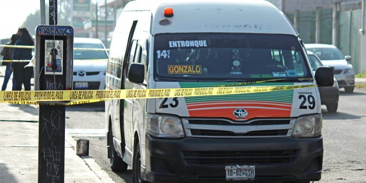Fallece mujer de la tercera edad en unidad de transporte público 