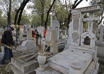 Panteones de Puebla esperan más de 300 mil visitantes en Día de Muertos