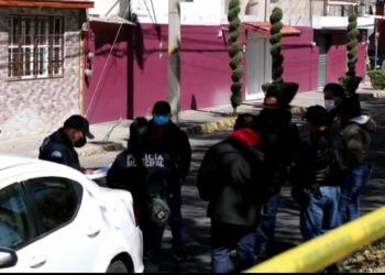 Hallan cuerpos decapitados en domicilio de Villa Posadas 